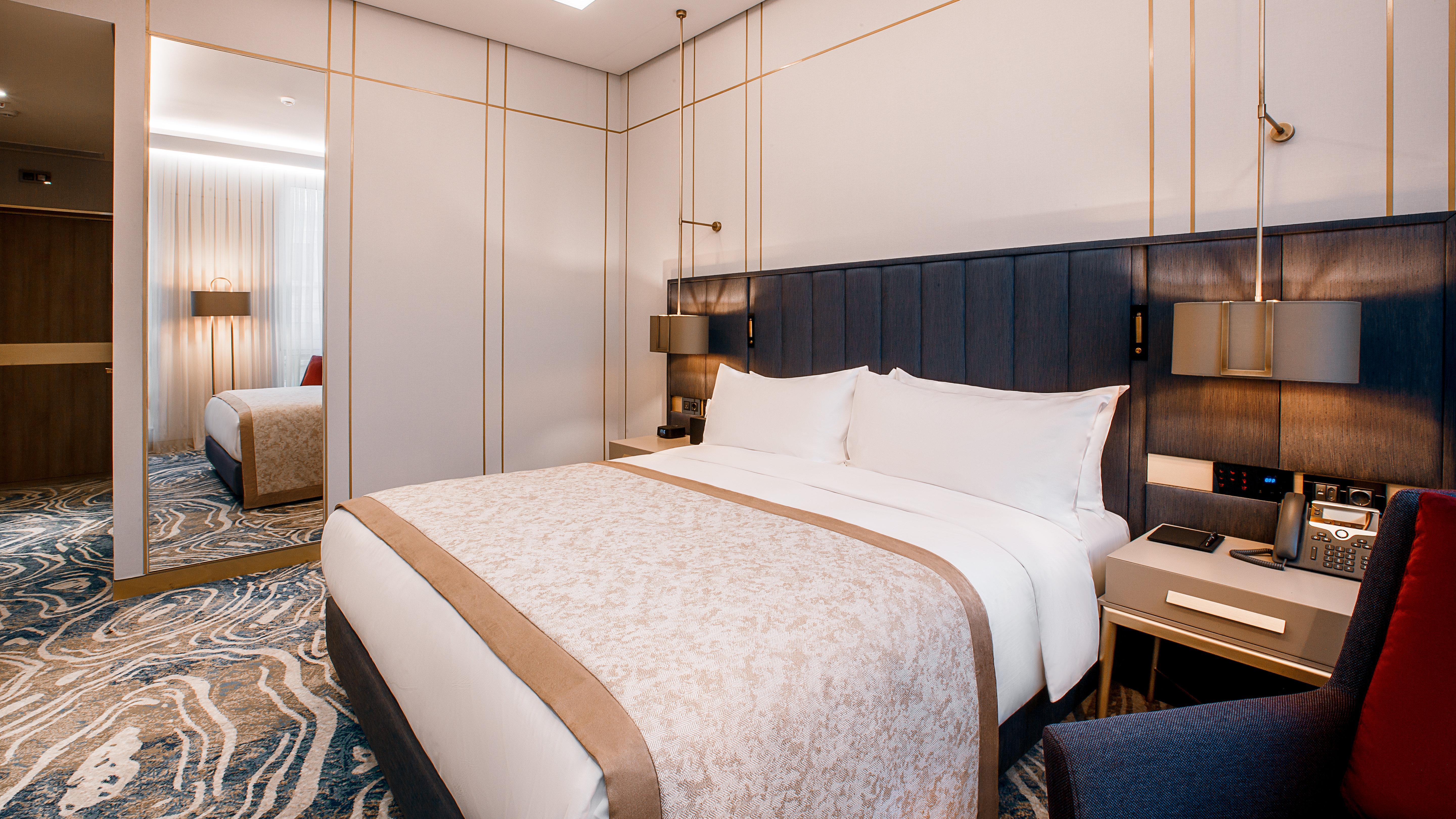 Hotel Intercontinental Baku By Ihg Exterior foto Deluxe Suite