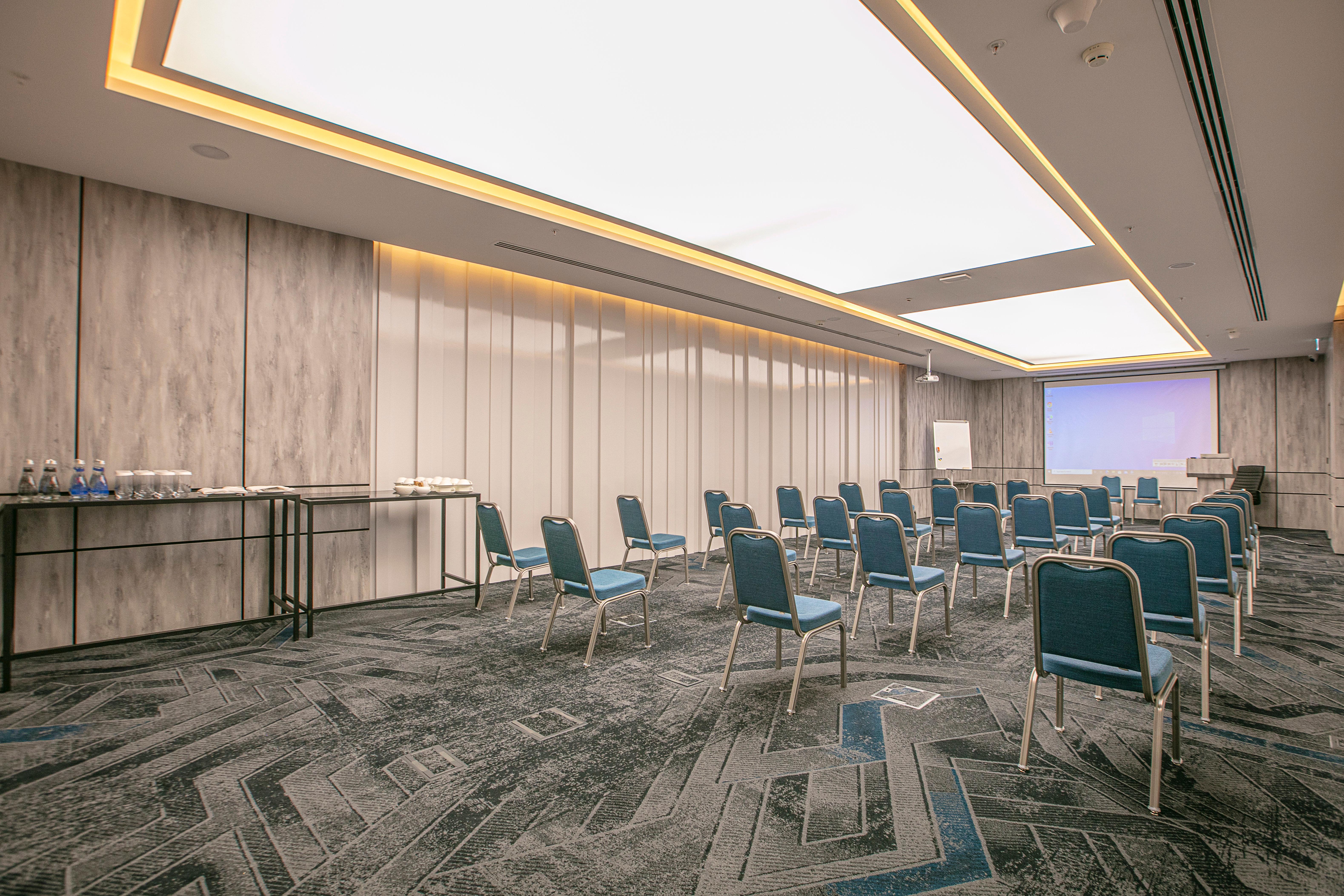 Hotel Intercontinental Baku By Ihg Exterior foto Meeting room