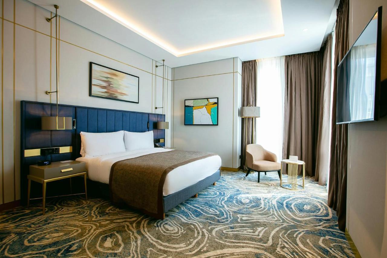 Hotel Intercontinental Baku By Ihg Exterior foto Deluxe room