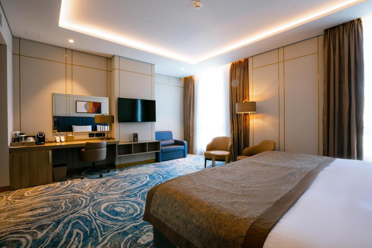 Hotel Intercontinental Baku By Ihg Exterior foto