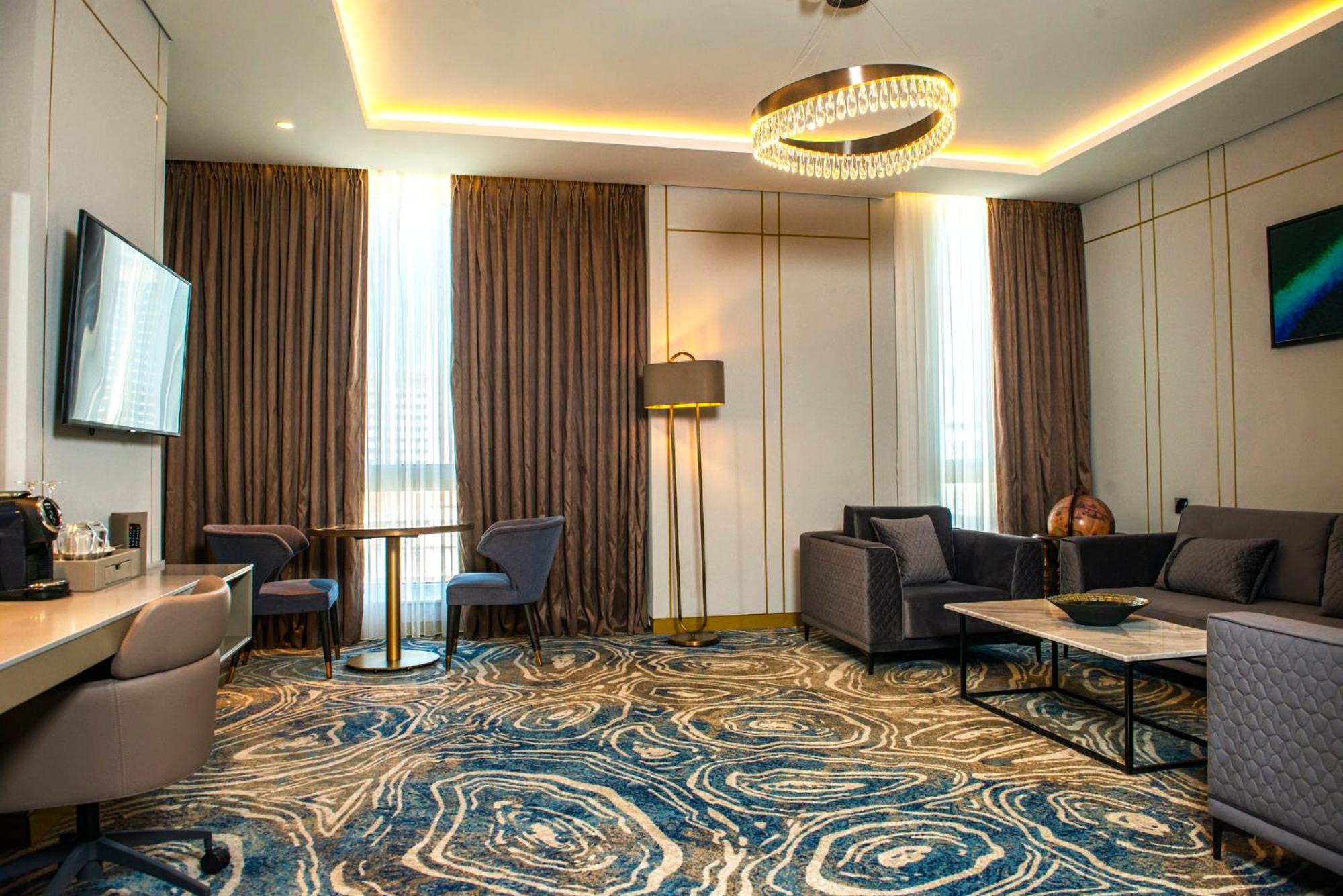 Hotel Intercontinental Baku By Ihg Exterior foto Suite room at the hotel